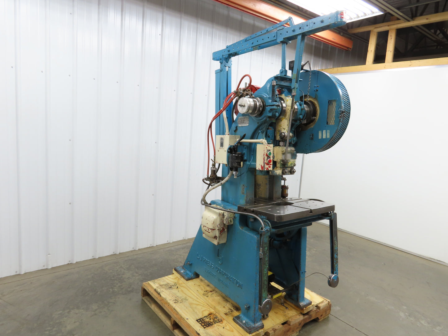 L&J No 18 Mechanical OBI Punch Press 18 Ton 2" Stroke 6" Throat 1.5Hp 3Ph