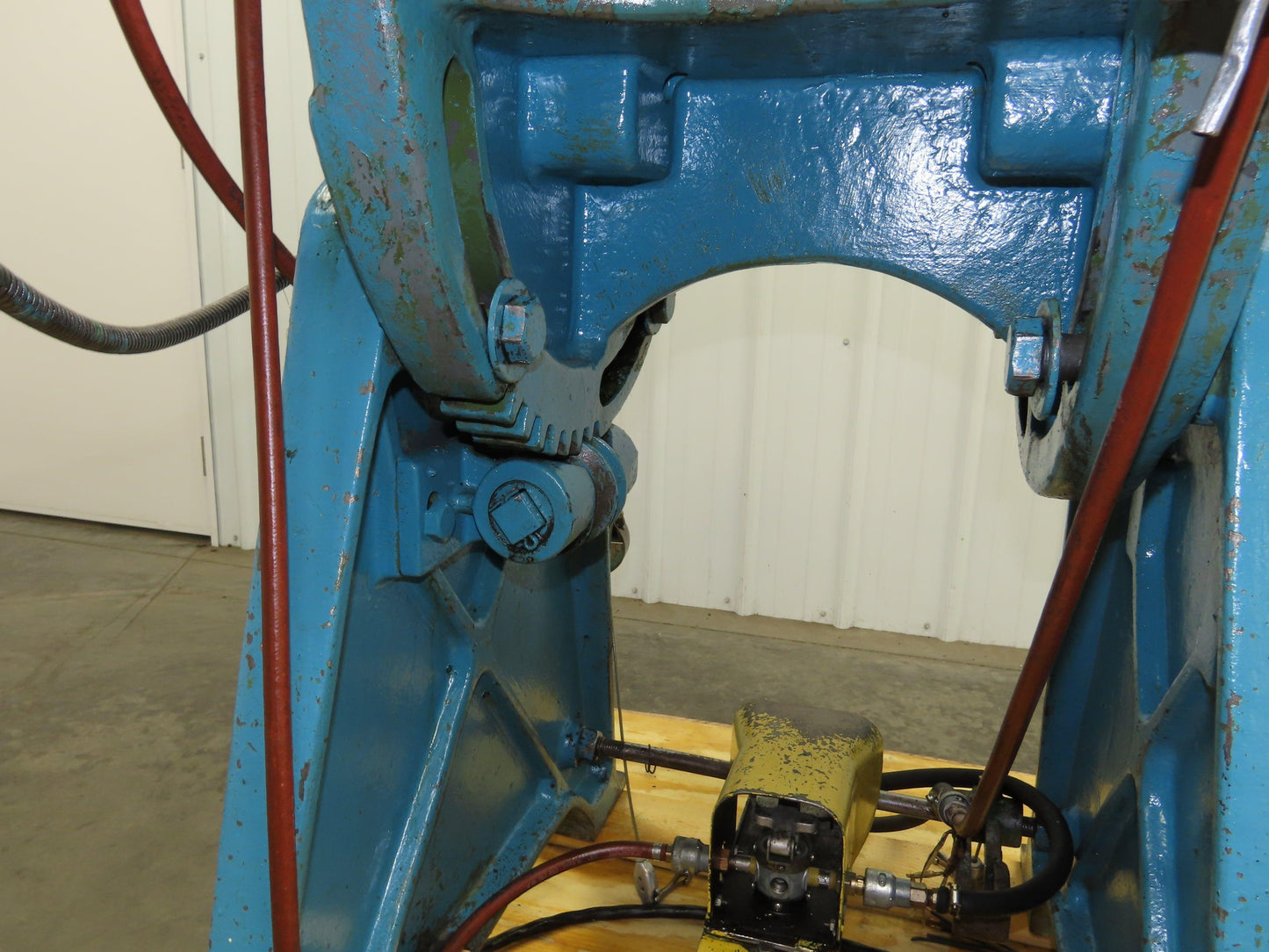 L&J No 18 Mechanical OBI Punch Press 18 Ton 2" Stroke 6" Throat 1.5Hp 3Ph