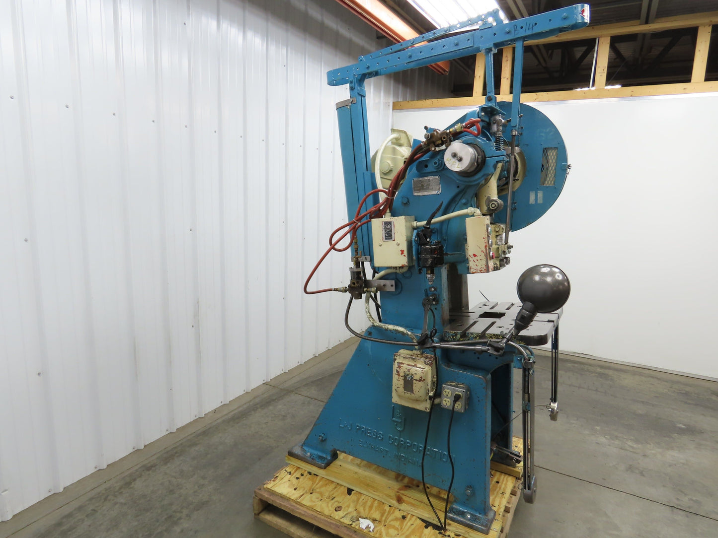 L&J No 18 Mechanical OBI Punch Press 18 Ton 2" Stroke 6" Throat 1.5Hp 3Ph