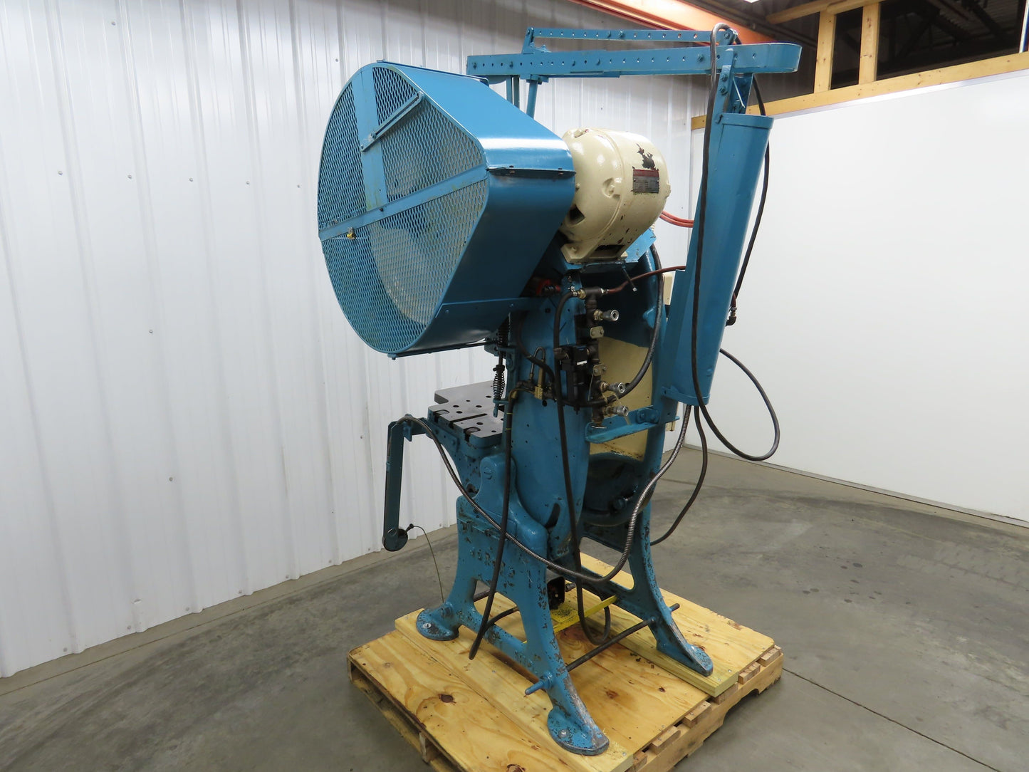 L&J No 3 Mechanical OBI Punch Press 22 Ton 2" Stroke 6-1/2" Throat 2Hp 3Ph