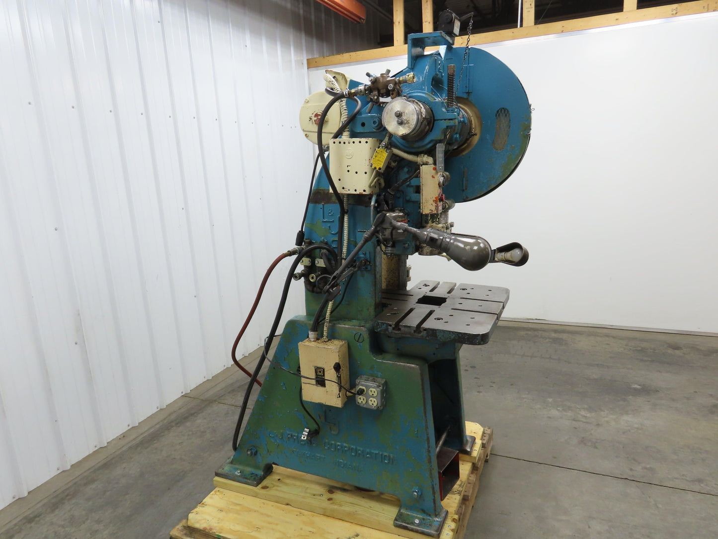 L&J No 18 Mechanical OBI Punch Press 18 Ton 2" Stroke 6" Throat 1.5Hp 3Ph
