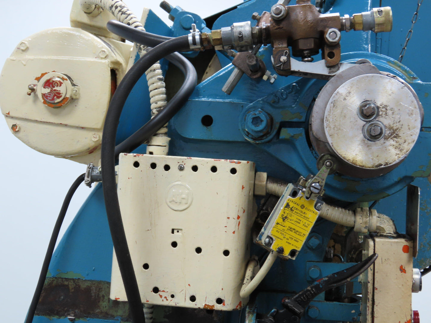 L&J No 18 Mechanical OBI Punch Press 18 Ton 2" Stroke 6" Throat 1.5Hp 3Ph