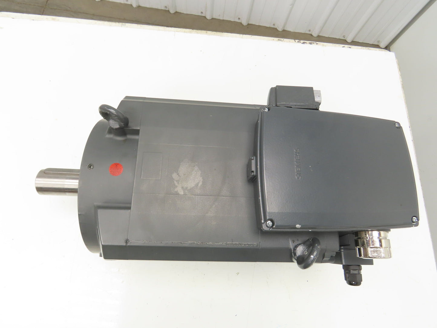 Siemens 1PH8133-1FF1 0-1FC1-Z Servo Motor 480V 3PH Encoder AM22DQ F35