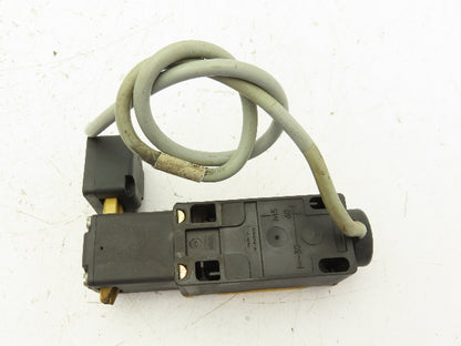 Eaton LS4/S11-S/I/ZB/X Safety Position Switch Snap Action Interlock 1NO 1NC