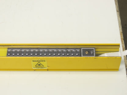 Allen Bradley 445L-R4S4120YD Guardshield Light Curtain Safe4 Receiver Parts Only