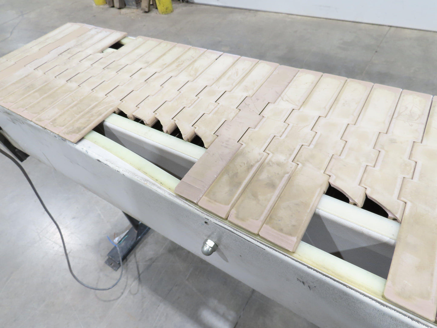 12"x 56"L Plastic Tabletop Belt Bottle Conveyor Adj Height 90VDC 200 FPM