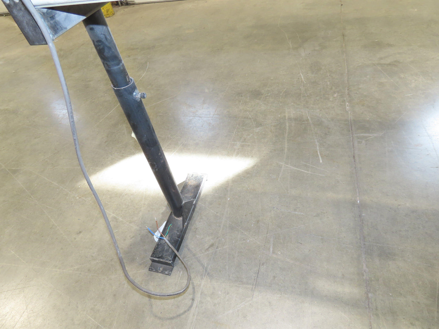 12"x 56"L Plastic Tabletop Belt Bottle Conveyor Adj Height 90VDC 200 FPM