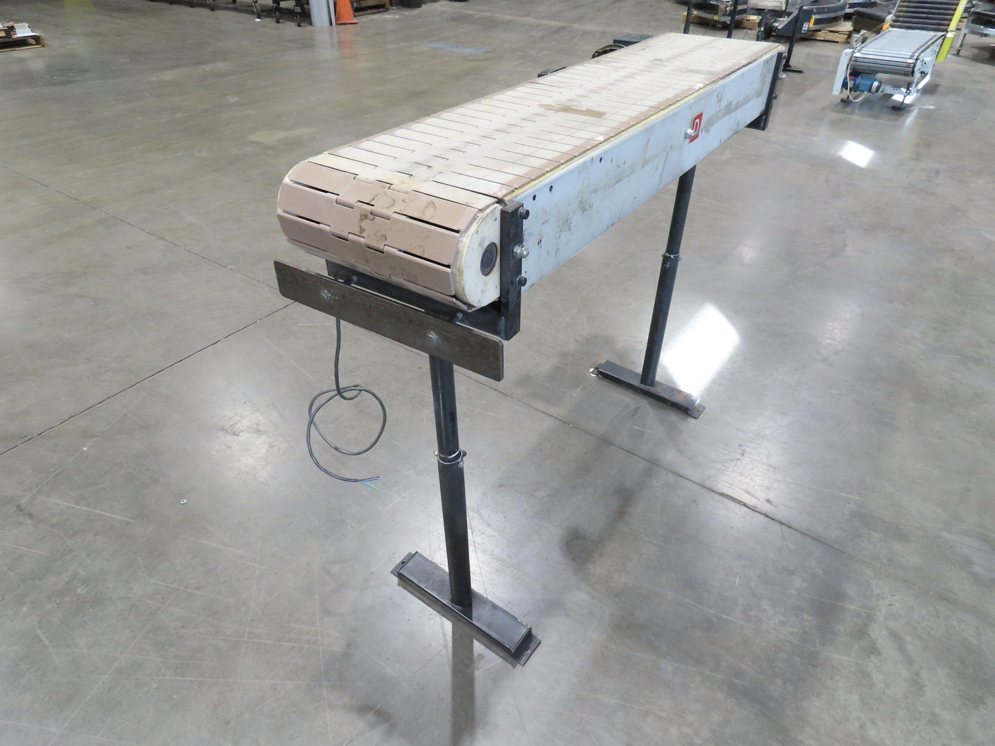 12"x 56"L Plastic Tabletop Belt Bottle Conveyor Adj Height 90VDC 200 FPM