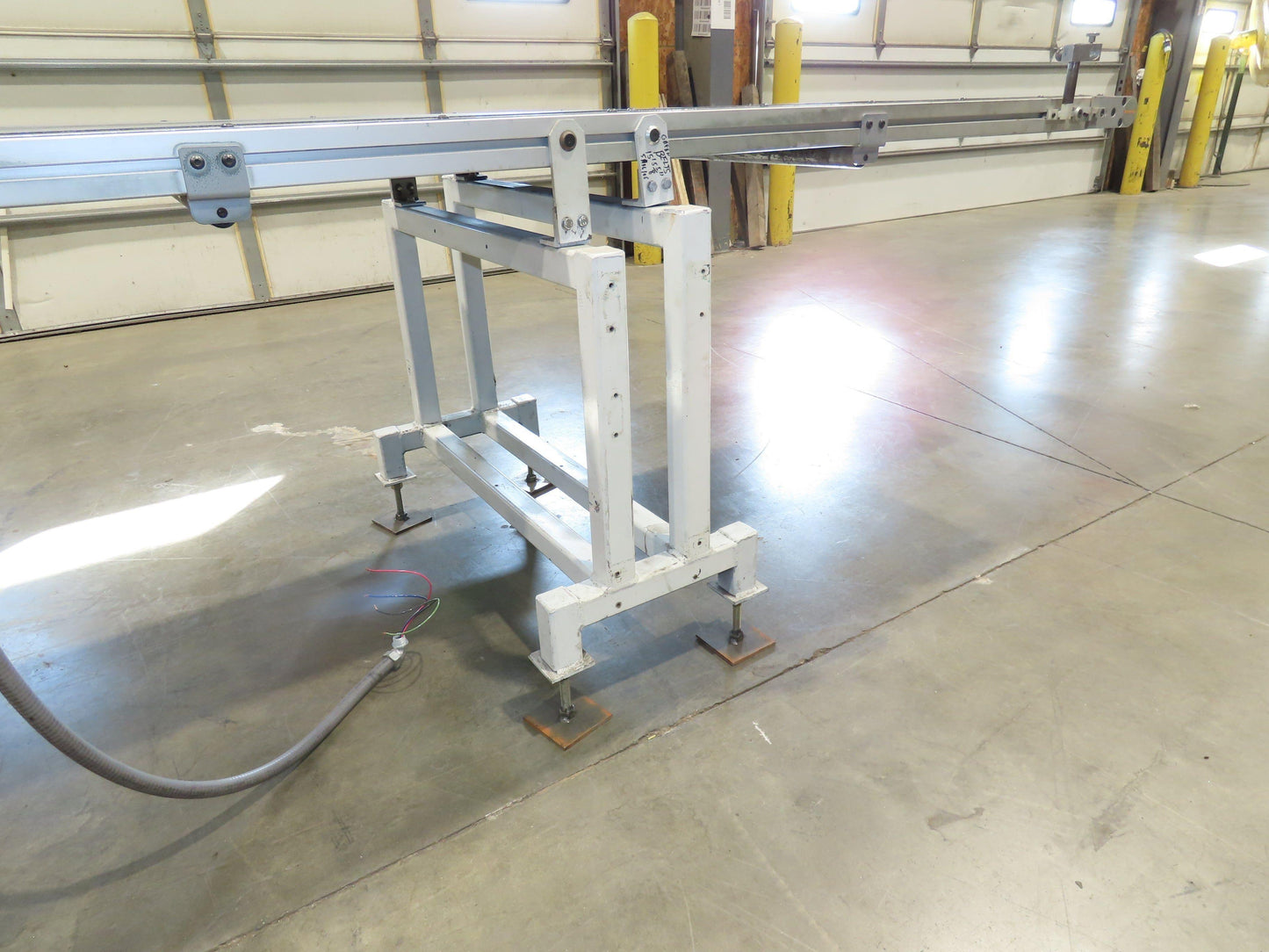 Gammerler 28"x8' 5" Slider Bed Conveyor 22" Flat Belt 125 FPM 480V Low Profile