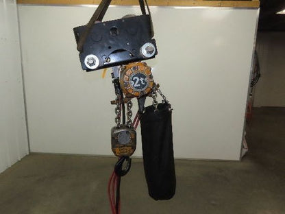 Ingersoll Rand HL200QK 2 Ton 4000Lb Pneumatic Air Hoist 11' 8"Lift Power Trolley