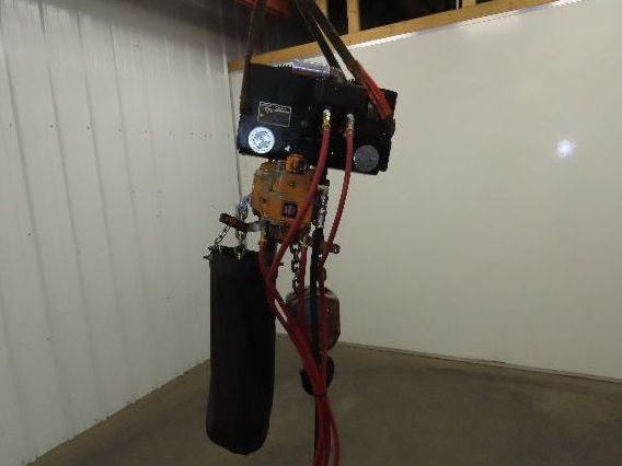 Ingersoll Rand HL200QK 2 Ton 4000Lb Pneumatic Air Hoist 11' 8"Lift Power Trolley