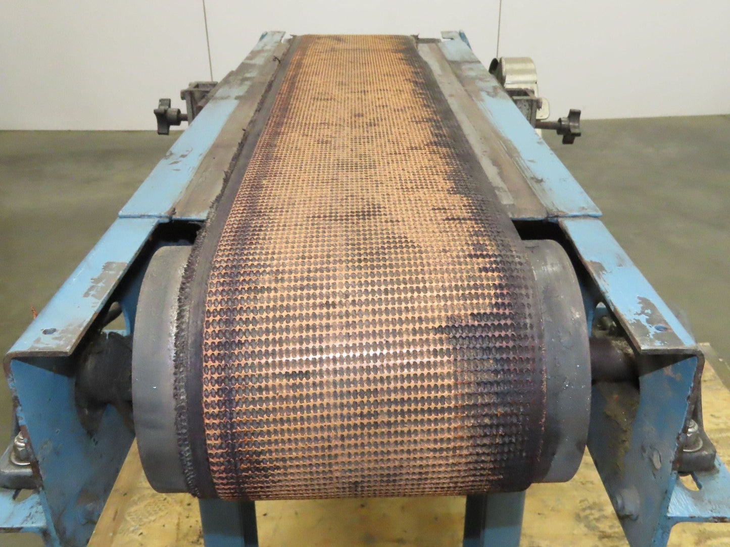 13"x 41" Belt Conveyor 8" Grip Top Belt 115/230V 1PH Chain Drive 50fpm Adj Ht