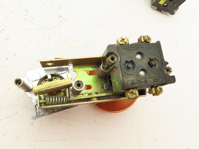 Cutler-Hammer Start Stop Pushbutton Set 30mm Lot of 4