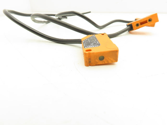 IFM Efector IN5129 IN-3004-BPKG Proximity Sensor  Lot of 3