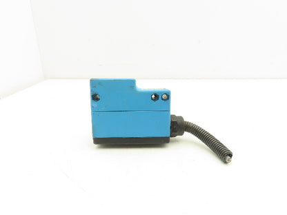 Sick WT32-B230 Photoelectric Proximity Switch 10-30VDC 100-2000 MM Range