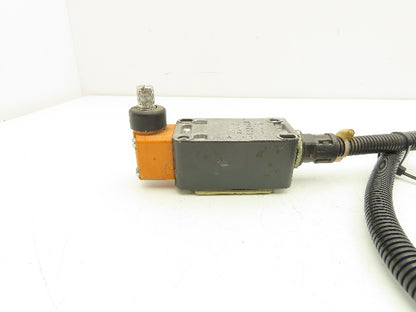 Siemens 3SE3 120-1G-Z Position Limit Switch Roller Lever 230V 6A Lot Of 4