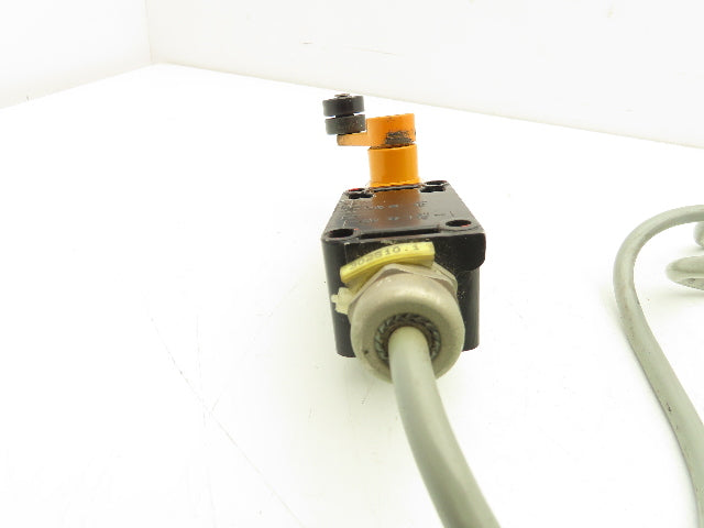 Siemens 3SE3 120-1GW-Z Position Limit Switch Roller Lever 230V 6A