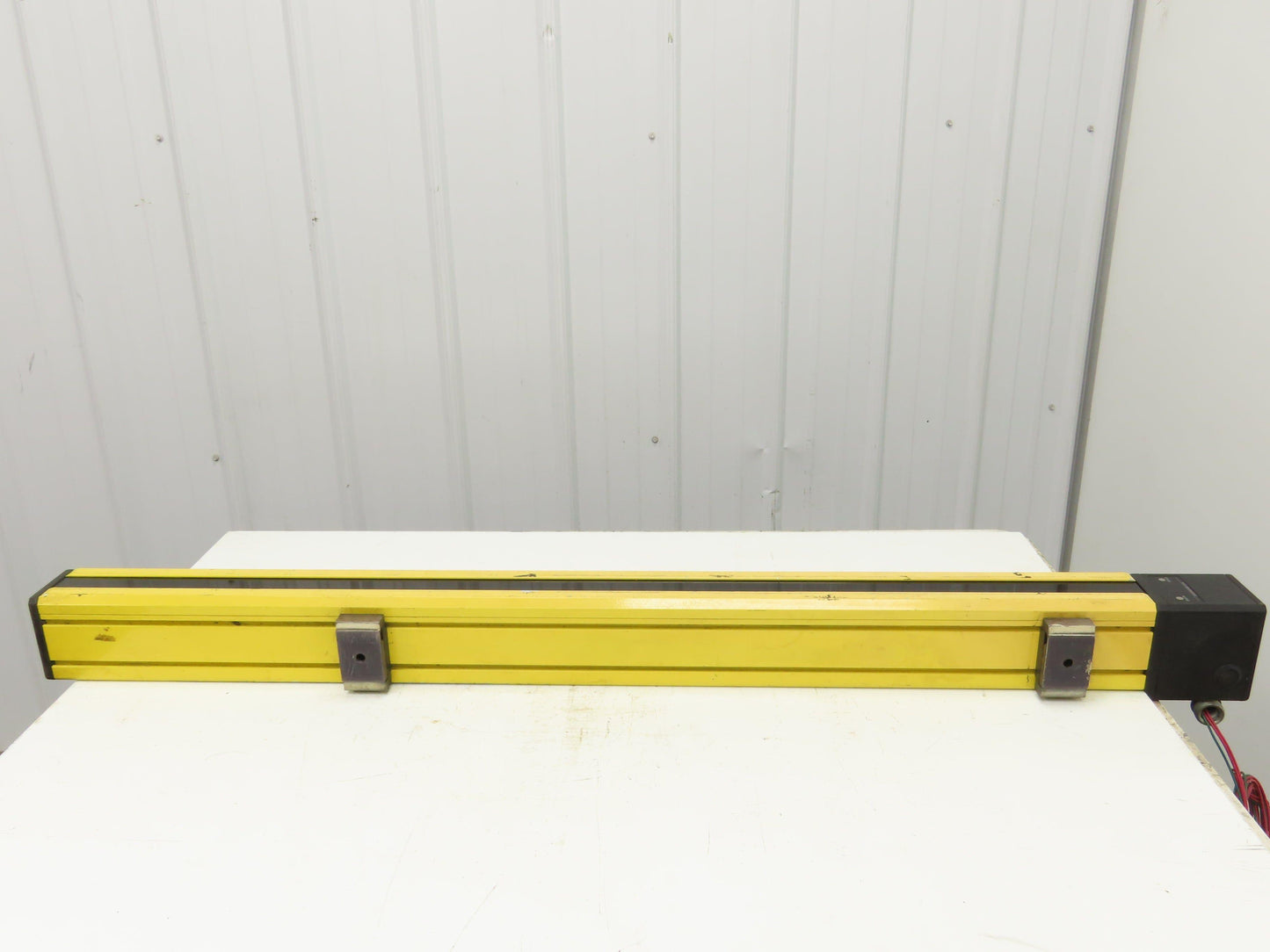 Sick Optic AGSE 1200-1111 Safety Light Curtain Sender Transmitter 1183mm x 6m