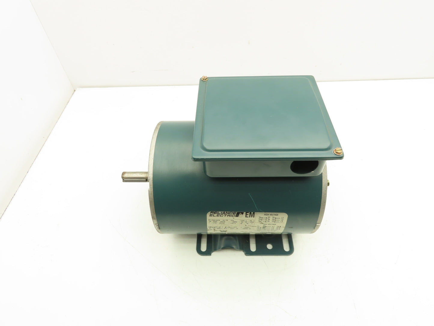 Reliance Electric AC Motor 1725RPM 1HP 230/460VAC 3PH FC56 Frame