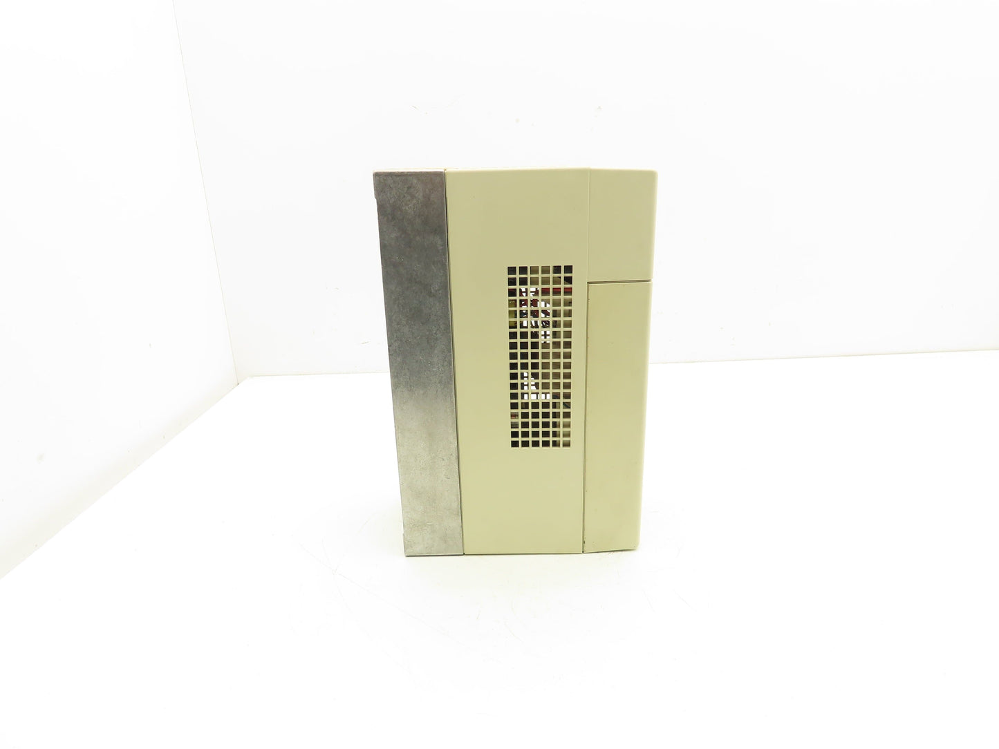 KEB F4 VFD 3PH 0-409Hz 0-480VAC 1.5kW Output