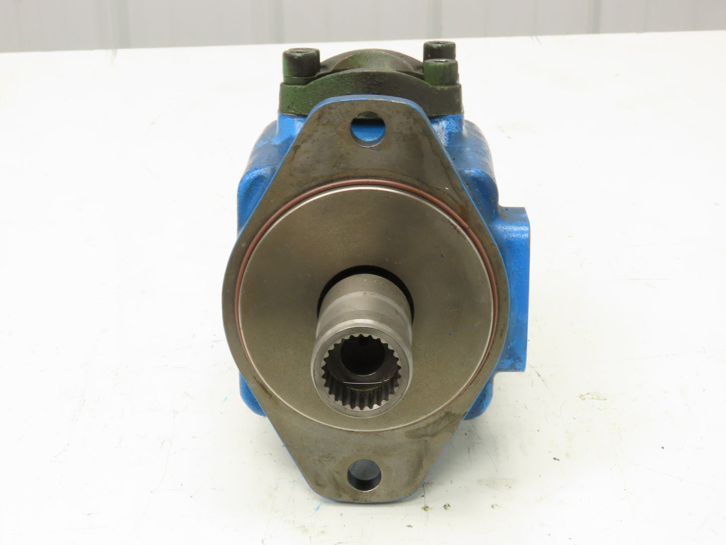 Vickers FluiDyne 35VQ 35A 11C 20R Hydraulic Vane Pump 35-53 GPM 3000 PSI SAE-C