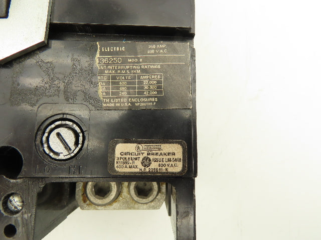 General Electric Circuit Breaker 250A 3 Pole 600V w/ Disconnect Handle