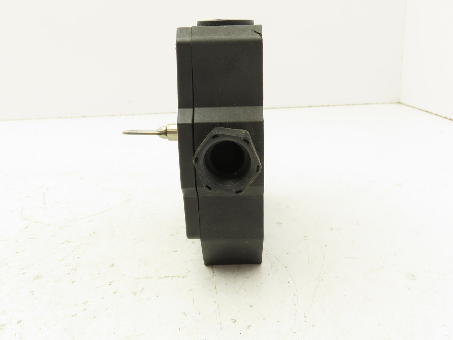 Omron D4JL-3NFA-C7-01 Guard Lock Safety-Door Switch Interlock Solenoid Release
