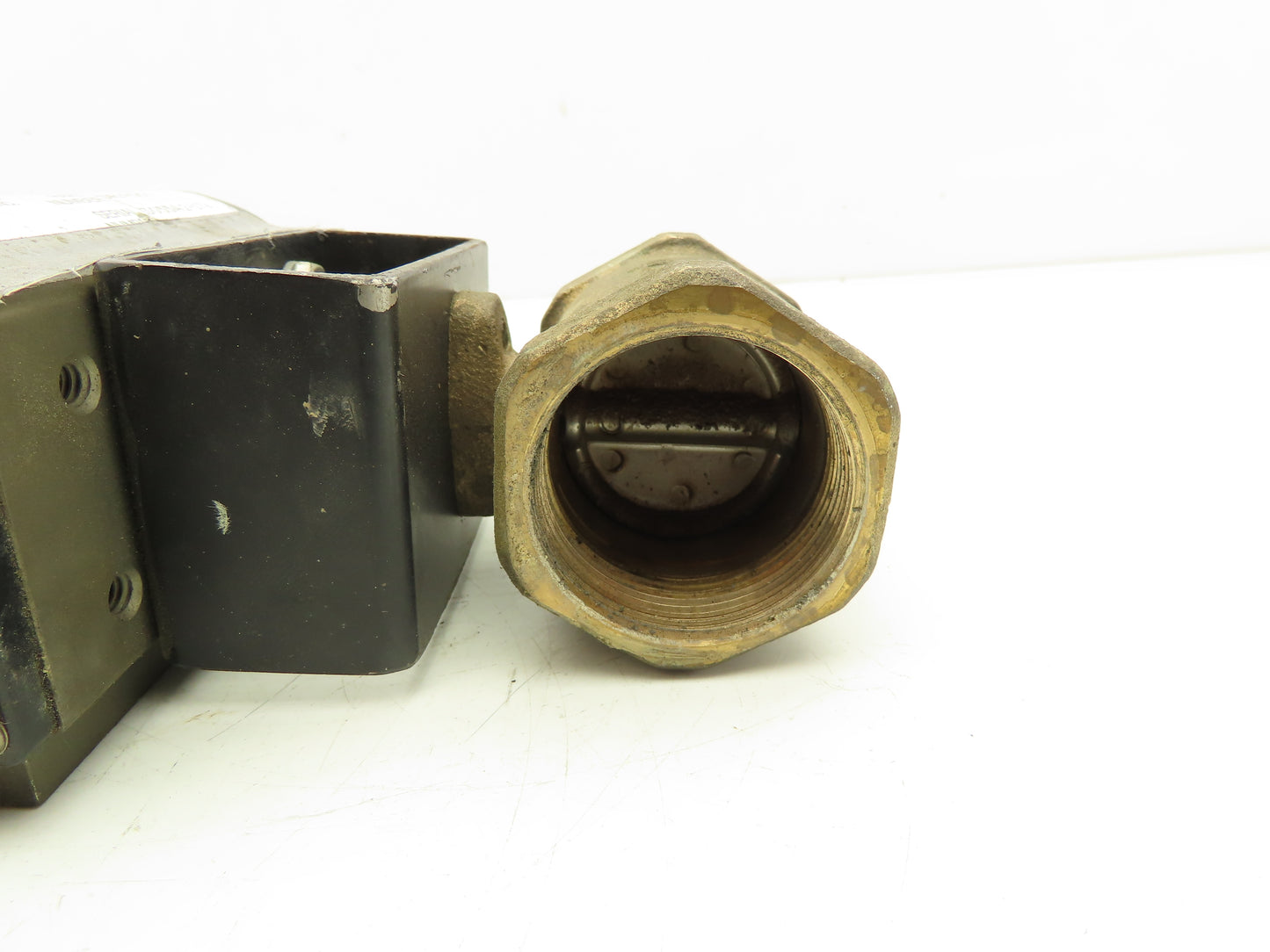 Milwaukee 1-1/2" Threaded Butterfly Valve w/Pneumatic Actuator RPA250