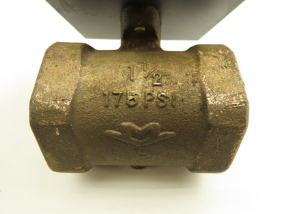 Milwaukee 1-1/2" Threaded Butterfly Valve w/Pneumatic Actuator RPA250