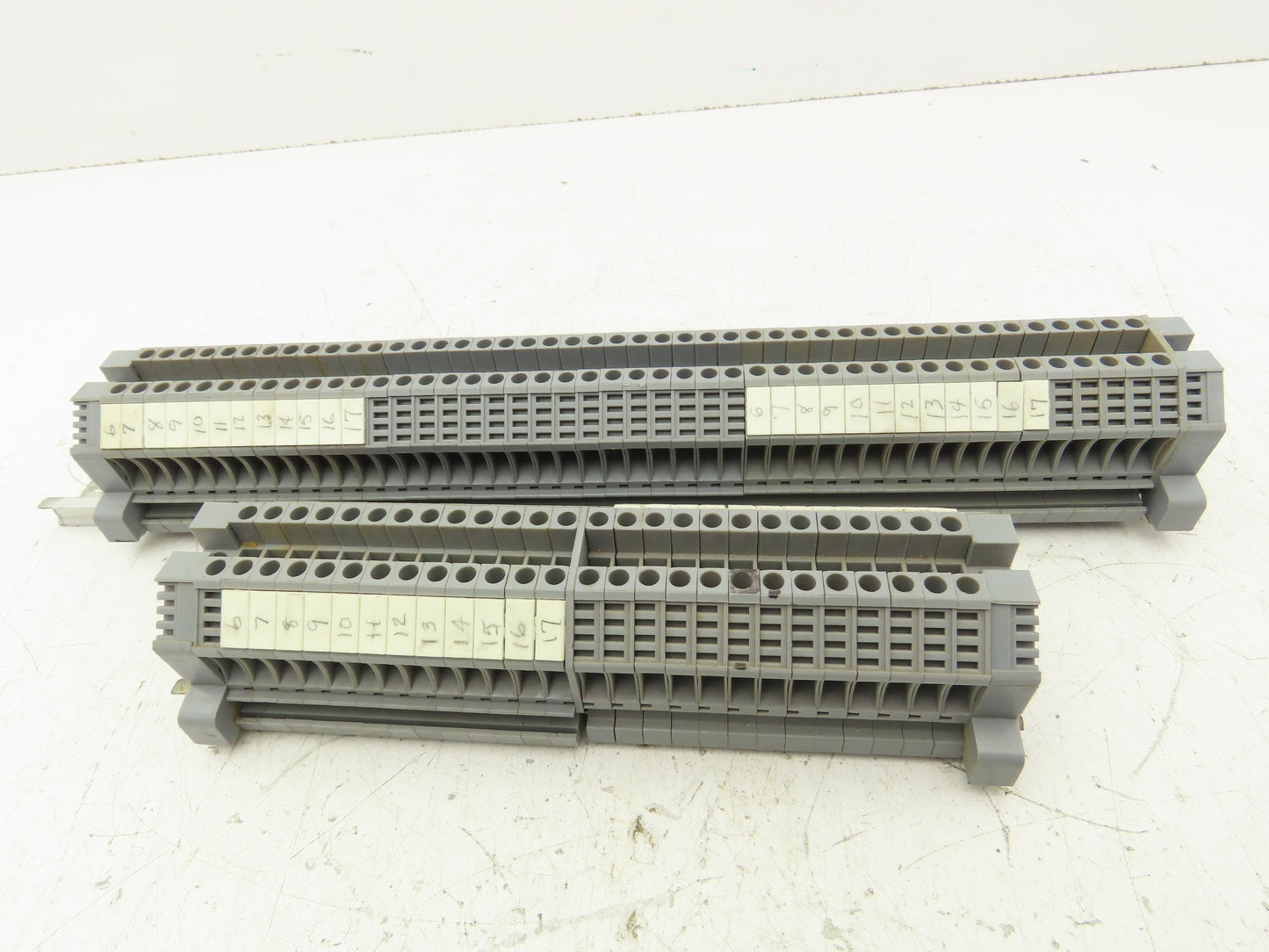 Morsettitalia Terminal Block Fuse DIN Rail 600V 30A 24-10AWG Lot of 117