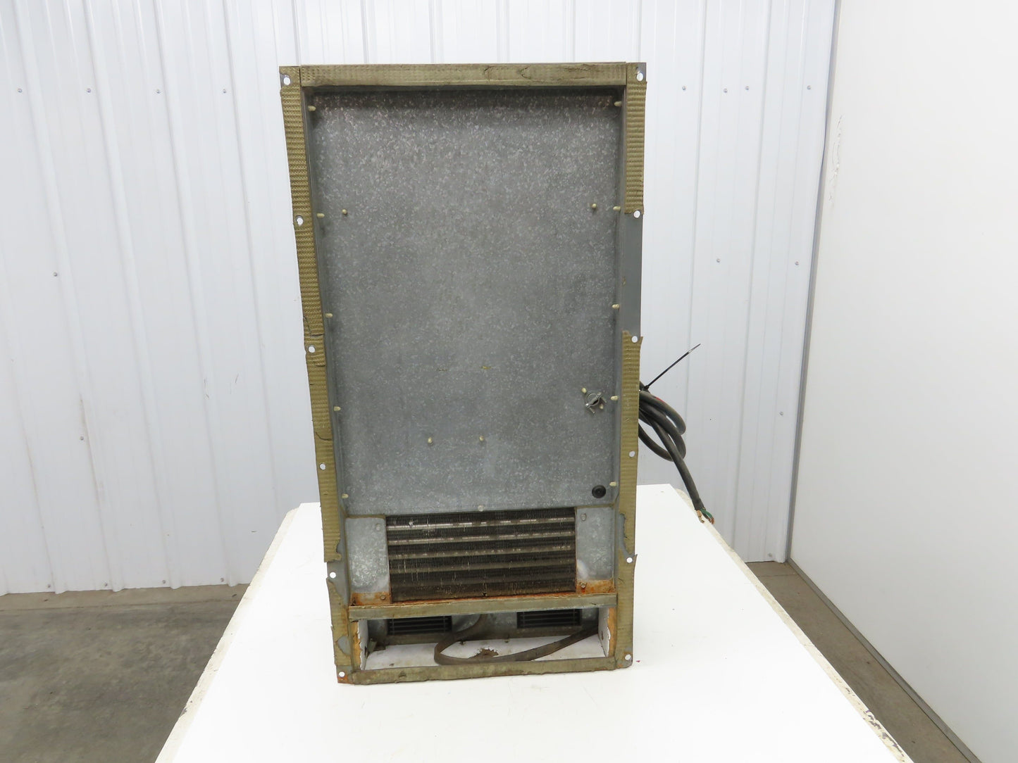 Mclean Midwest 36-0416-101 Electrical Enclosure Air Conditioner 4000 BTU 115V