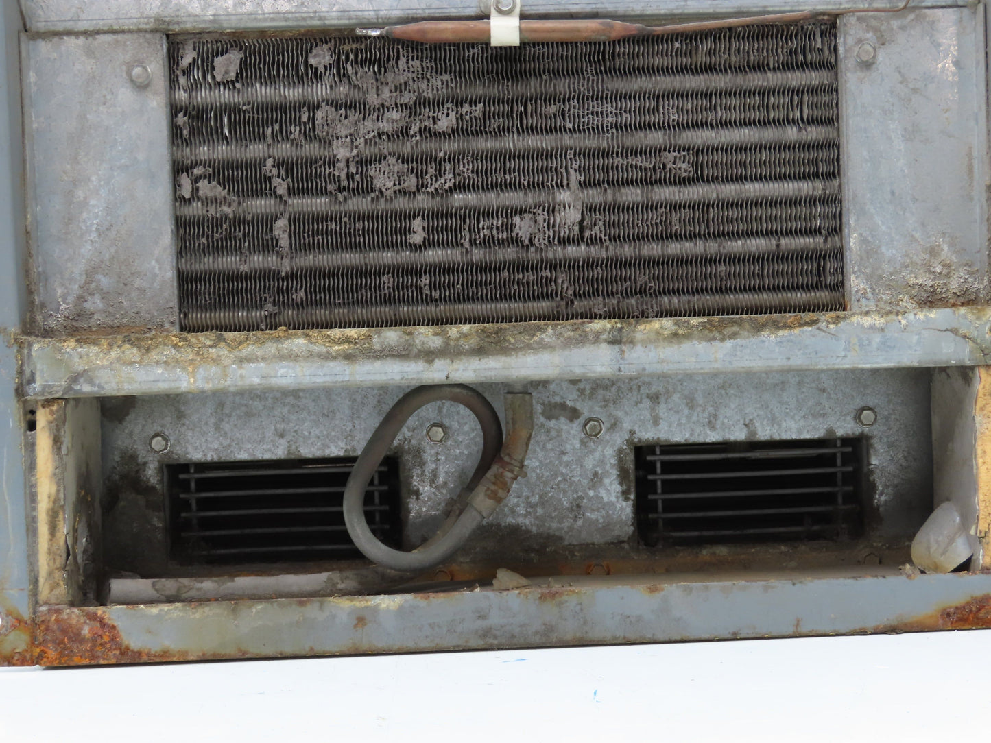 Mclean Midwest 36-0616-136 Electrical Enclosure Air Conditioner 6000 BTU 115V