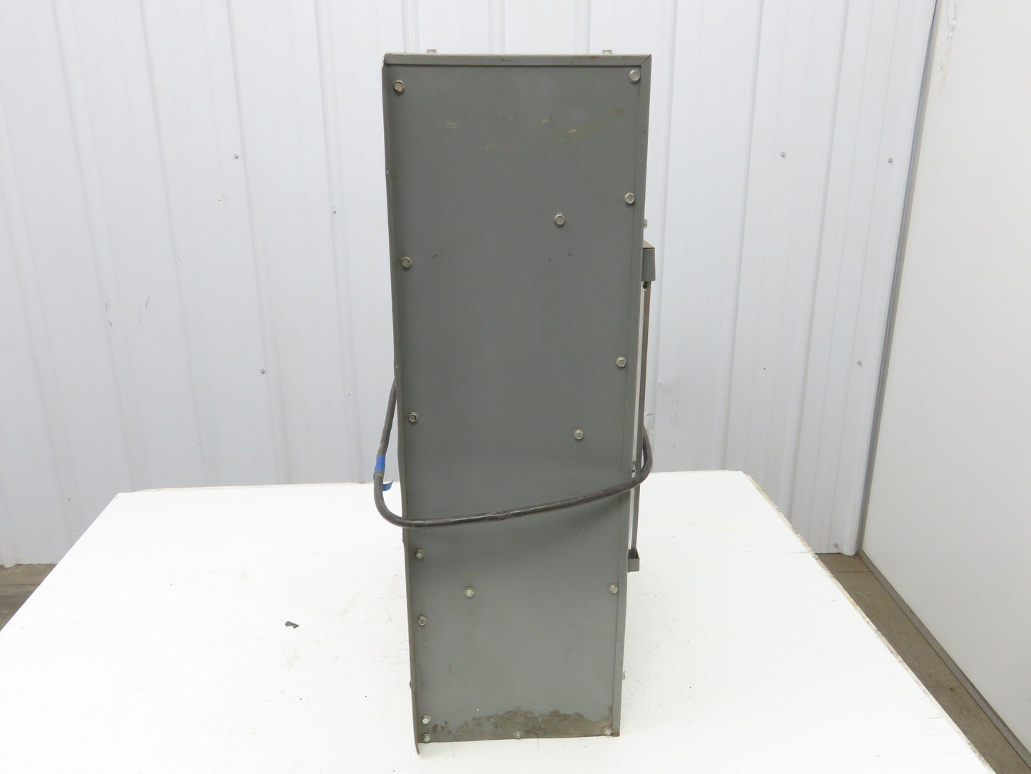Mclean Midwest 28-0416-007 Electrical Enclosure Air Conditioner AC 4000 BTU 115V