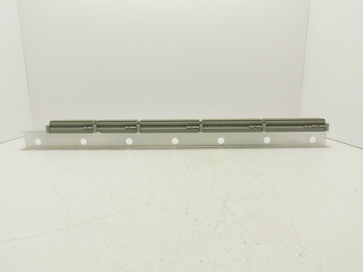 Phoenix Contact UK 2.5 B Terminal Block DIN Rail 1 Meter Lot of 130+