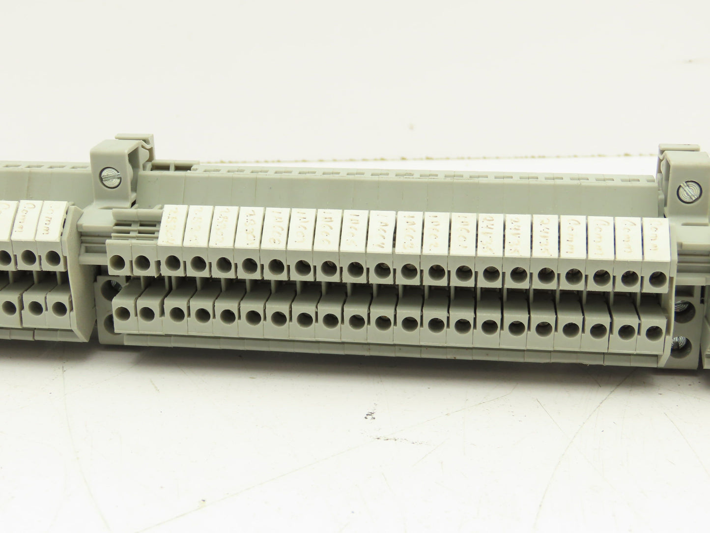 Phoenix Contact UK 2.5 B Terminal Block DIN Rail 1 Meter Lot of 130+