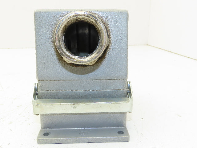 T&B Thomas & Betts 16A 380V Terminal Connector 32 Pin Sealed Conduit Housing