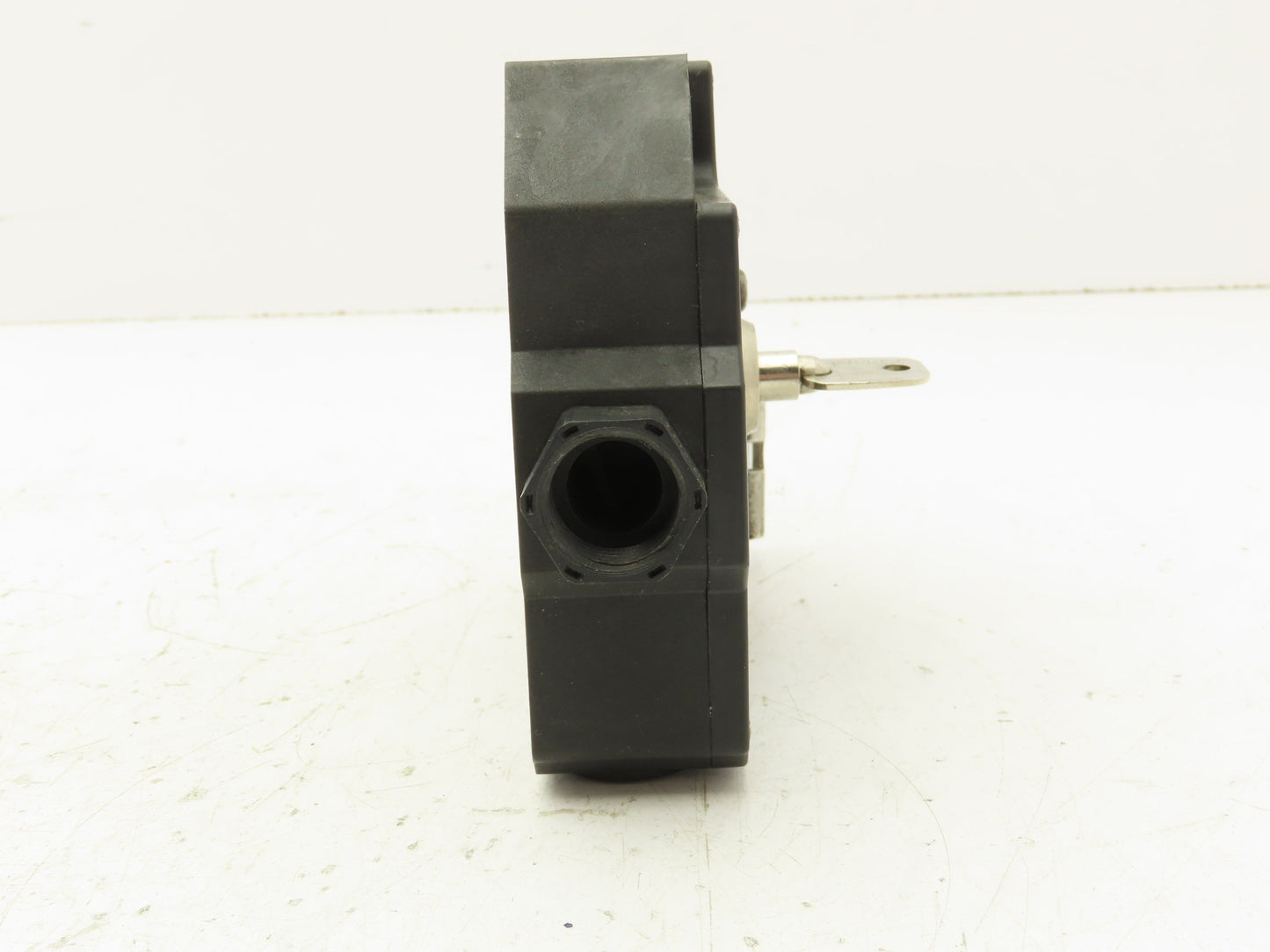 Omron D4JL-3NFA-C7-01 Guard Lock Safety-Door Switch Interlock Solenoid Release