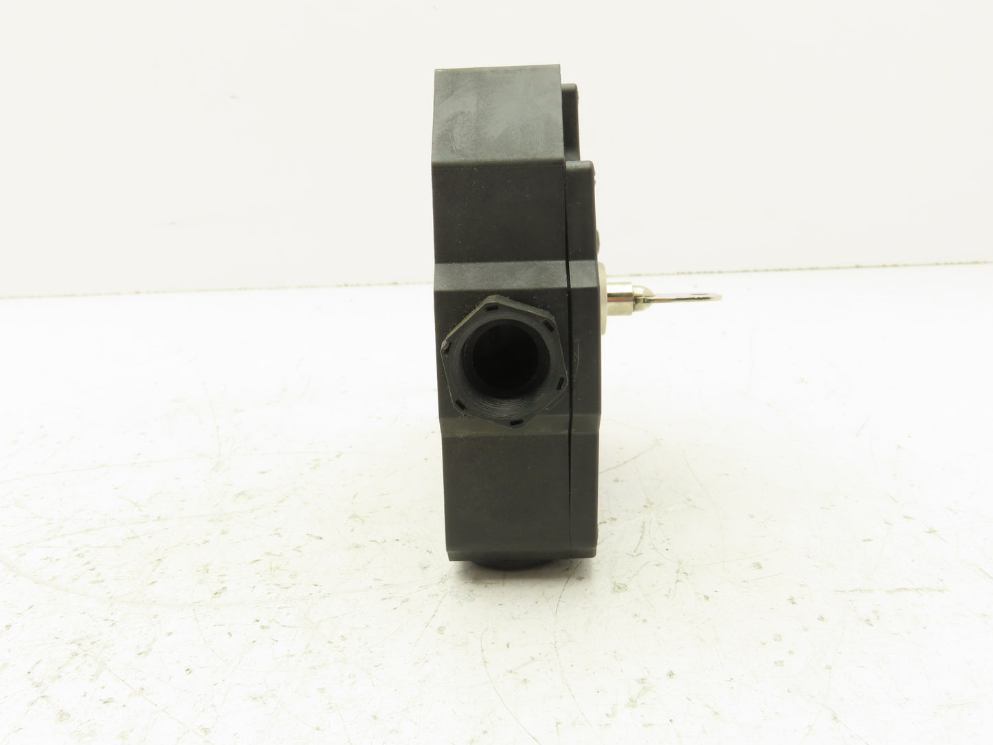Omron D4JL-4NFA-C7-01 Guard Lock Safety-Door Switch Interlock Solenoid Release