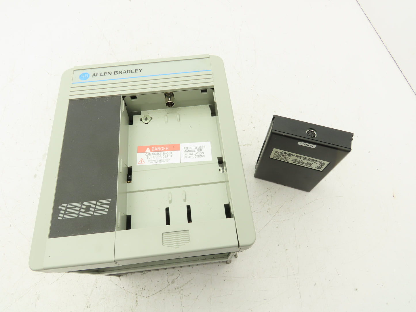 Allen Bradley 1305-BA02A 1305 Variable Frequency AC Drive .75Hp 460V 3PH Ser C