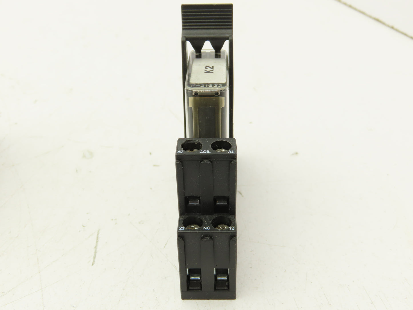 Elesta SGR282 Socket Relay With Base 24VDC 8A Lot Of 12