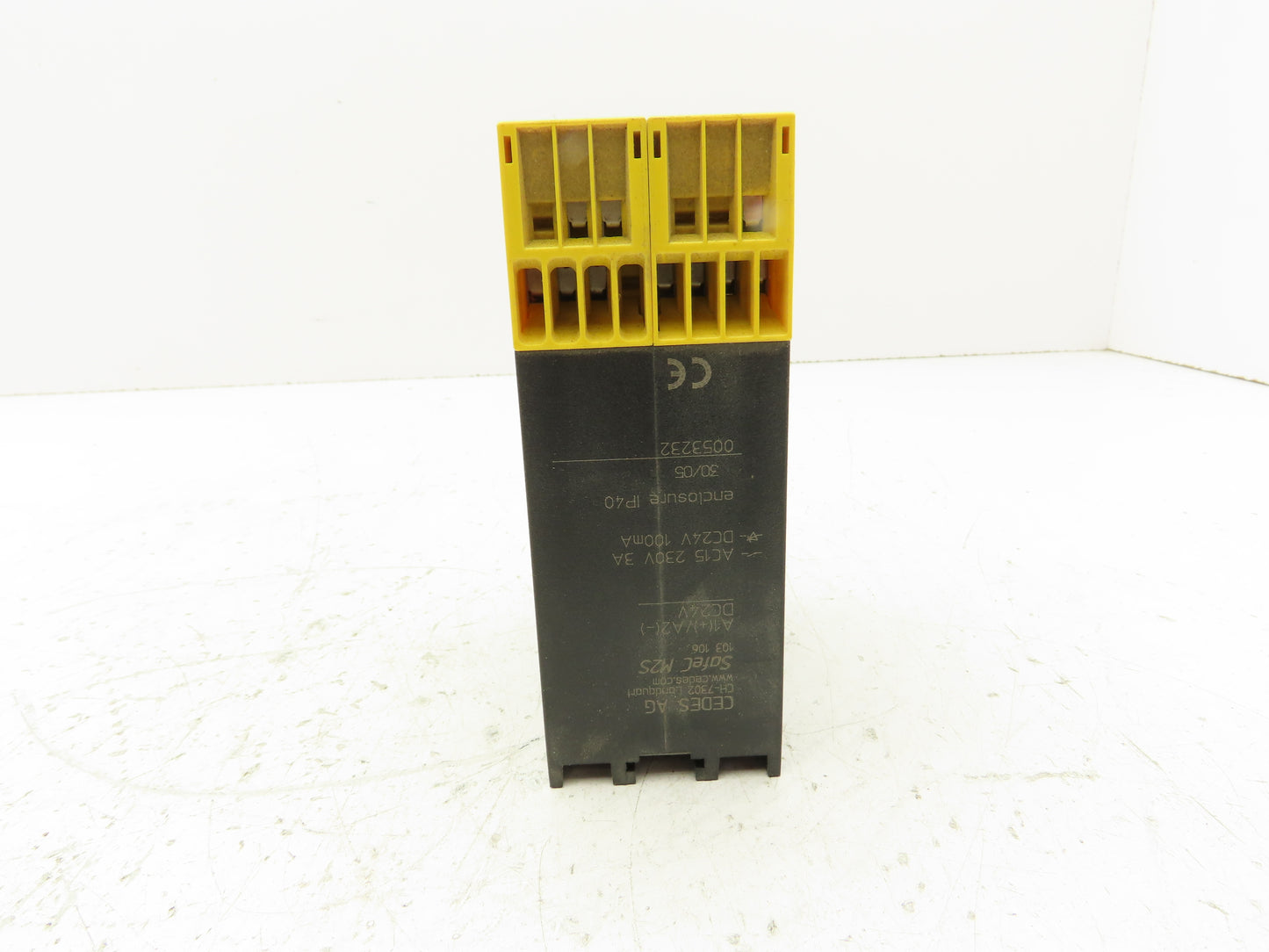 Cedes SafeC M2S Safety Relay 230VAC 3A 24VDC 100mA 103 106 IP40
