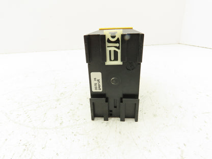Cedes SafeC M2S Safety Relay 230VAC 3A 24VDC 100mA 103 106 IP40