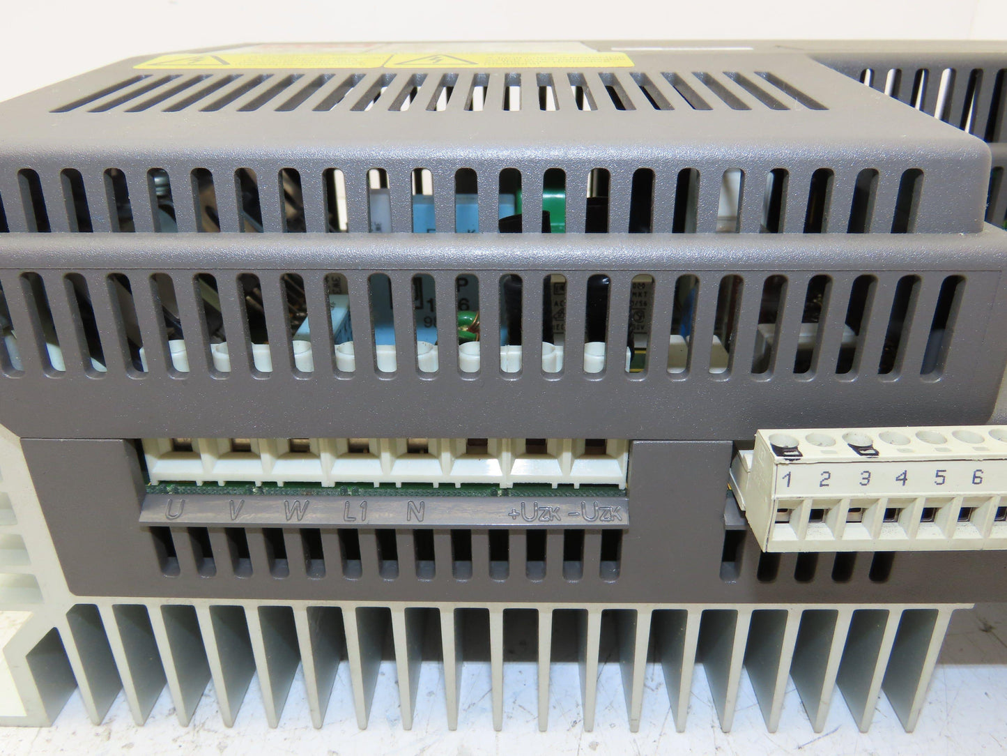 KEB 07.F0.200-1228 200-240VAC 1 PH Input 4.5A 750W Output Frequency Inverter