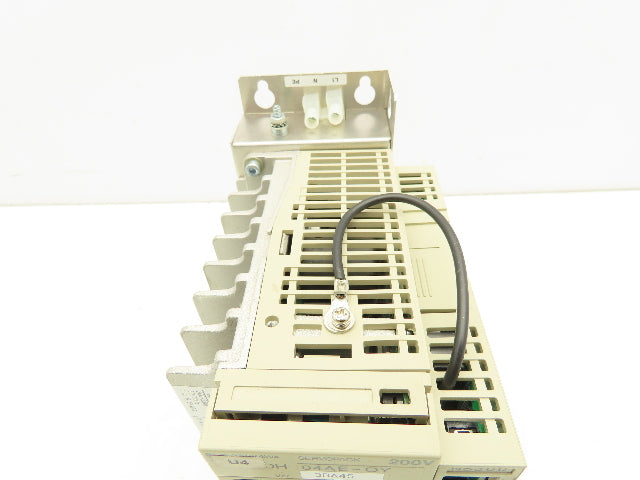 Yaskawa Servo Drive Servopack 1PH Input 3PH 0-230VAC 2.8A 0.54HP Output Ser F