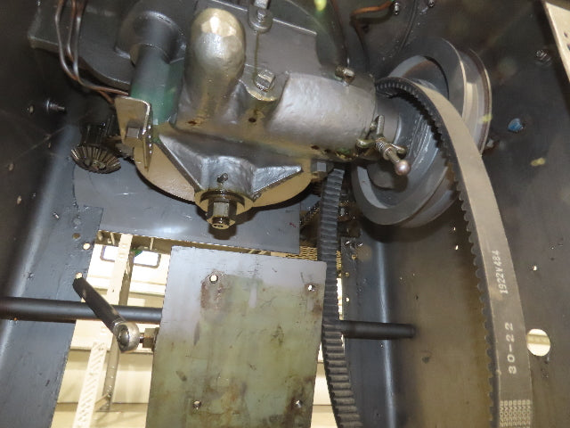 Capem 4-Head Bottle Capping Machine Bottle Conveyor  *For Repair*
