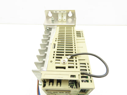 Yaskawa Servo Drive Servopack 1PH Input 3PH 0-230VAC 2.8A 0-300Hz Output Ser D