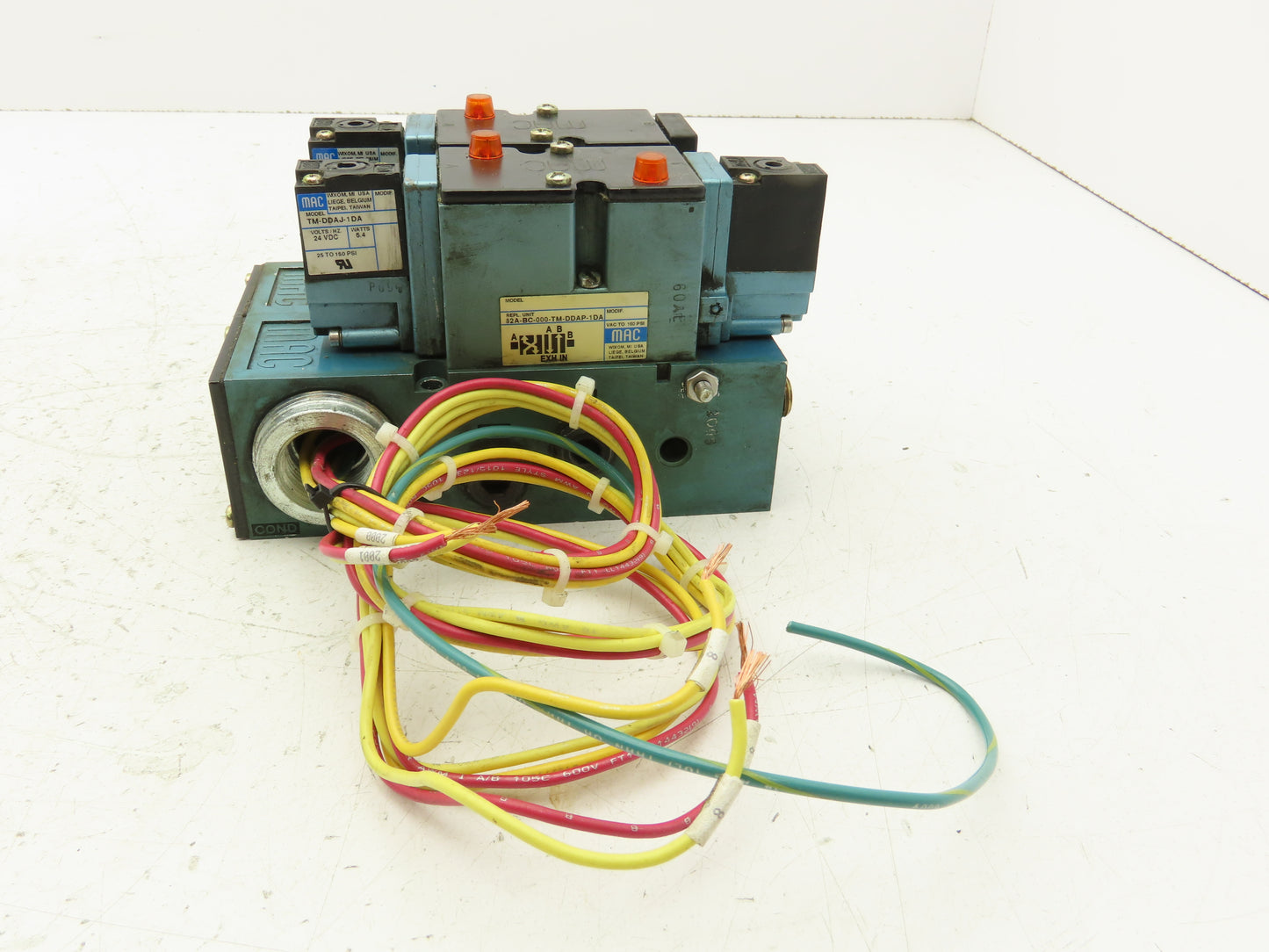 Mac 82A-BC-000-TM-DDAP-1DA Pneumatic Solenoid Valve Assembly 24VDC 25-150 PSI