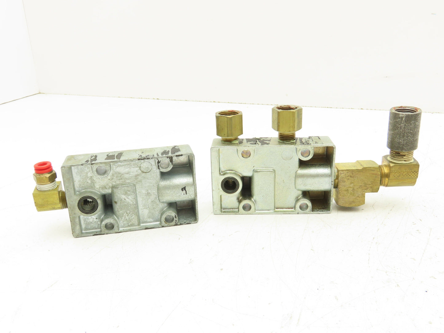 Zimmerman Zim-Air Pneumatic Air Valve Aluminum Manifold 1/4"npt  Lot of 3