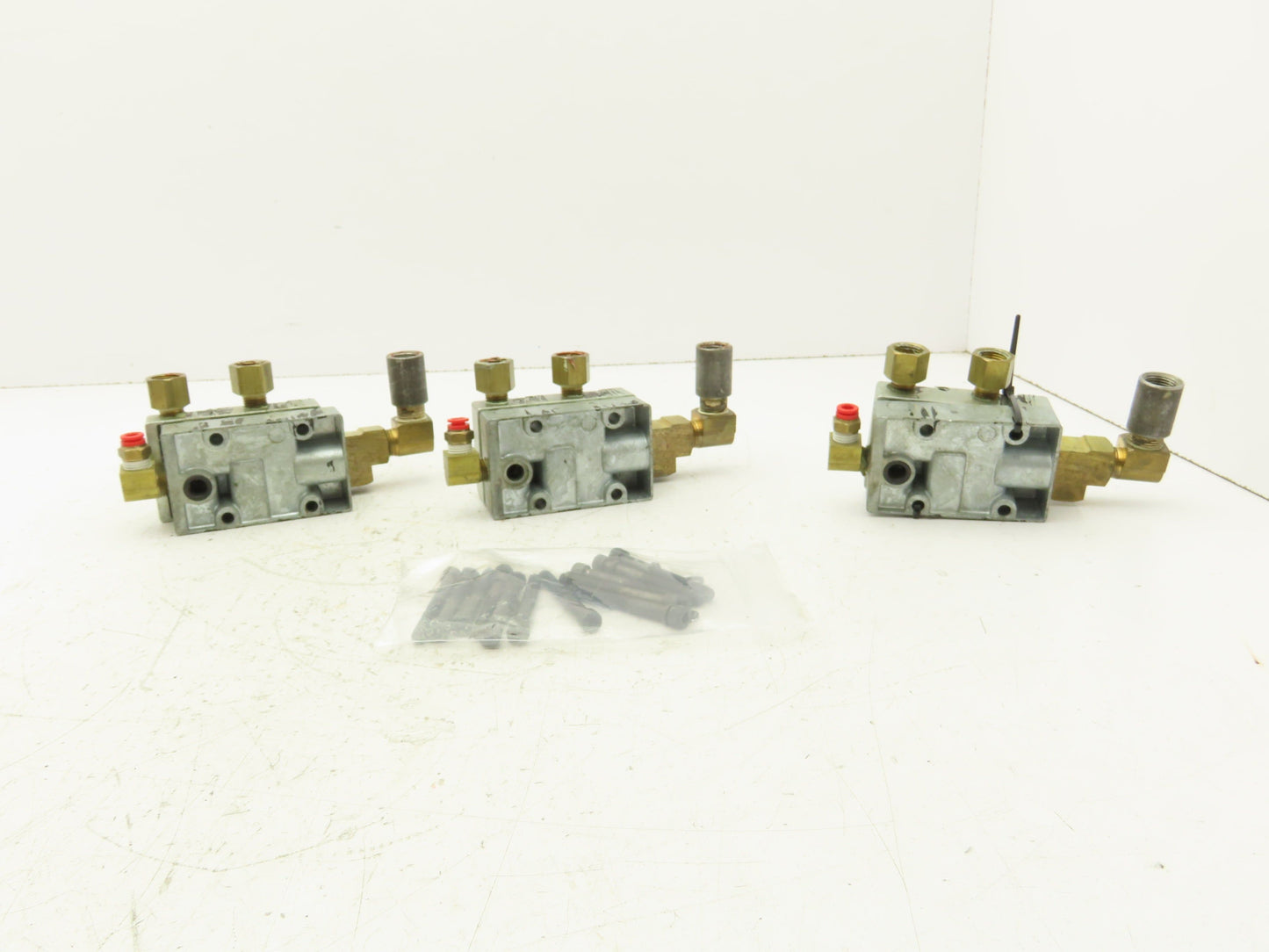 Zimmerman Zim-Air Pneumatic Air Valve Aluminum Manifold 1/4"npt  Lot of 3