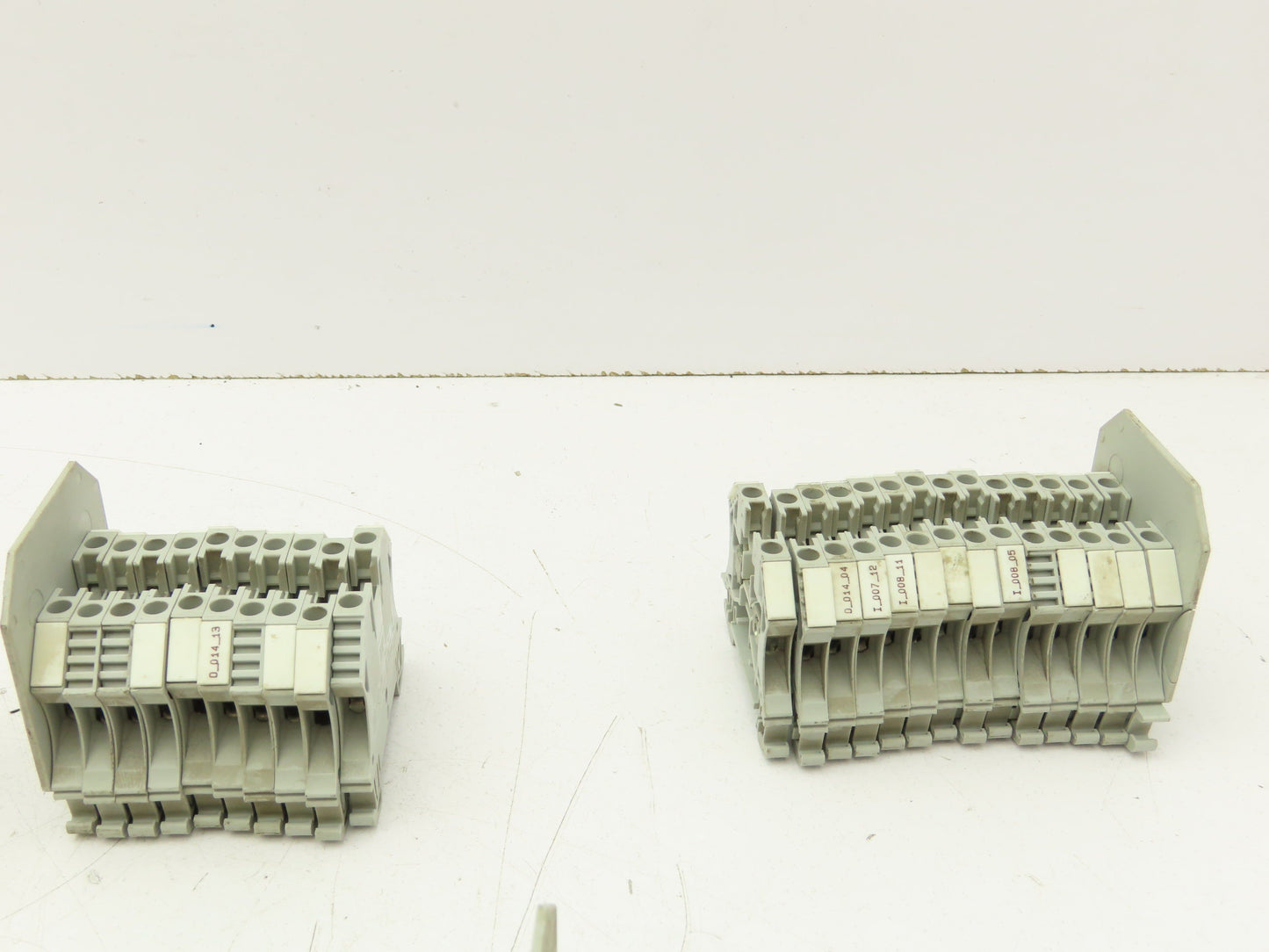 Allen Bradley 1492-J4 Feed-Through Terminal Block Gray 4mm Sq  Lot of 130